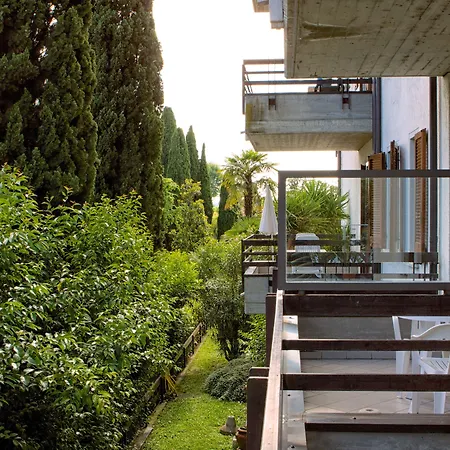 Alexandra Apart-hotel 4*