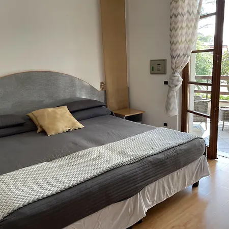 Alexandra 4* Sirmione